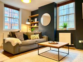 Stylish Apartment, perfect for professionals & couples