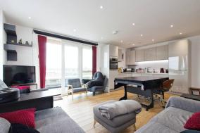 Greenwich O2 Apartment