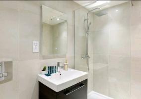 Premier Central London North Apartment