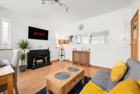 Bright Brixton 2 Bed. Great Central London Access!