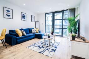 Canary Wharf-10% discount-Fibre Wifi-5mins to Tube
