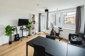 1BD Apartment - Skyline Views & Amazing Sunsets