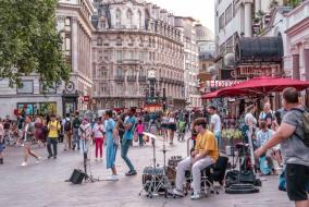 Chic studio in Leicester Sqaure!