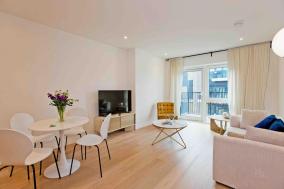Westwood Brand new AC Luxury 2bed 2 bathrooms spacious family unit