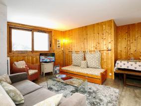 Appartement confortable pour 4 pers, Courchevel 1650, proche des pistes, balcon ensoleille - FR-1-575-209