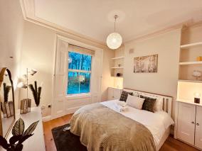 Elegant 2BR Flat in Islington
