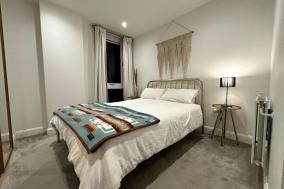 Stylish 2BD Flat wIncredible View of London - Bow