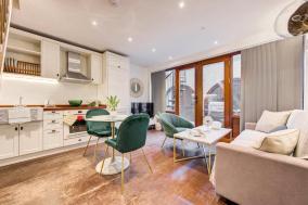 4 guests | Smart TV | Attractions
