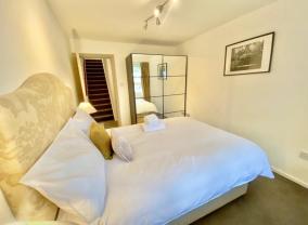 Bedroom Deluxe