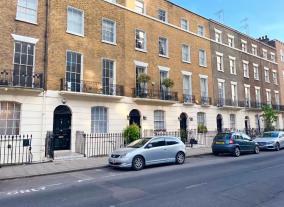 The Hyde Park Suites