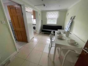 3-BR Residence Near Emirates Stadium!