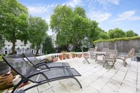 3 Bed South Kensington Home - HUGE Terrace