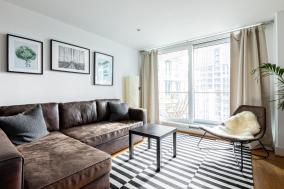 Apartment - Private balcony with River Thames view