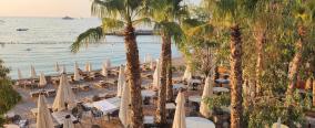 STUDIO- NICE MONT BORON, PISCINE SUR LA RESIDENCE