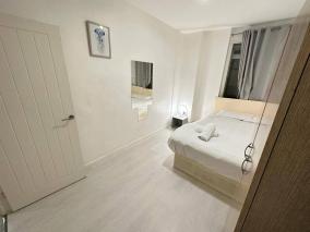 Center Marylebone 4 bedroom flat