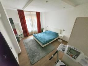 Zoom Apartments