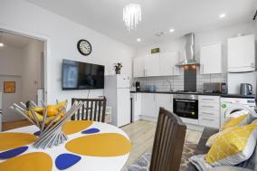 Comfy Apartment sleeps 5, near Excel & Stratford