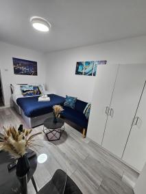 Cozy Ground-Floor Studio, Excellent City Access