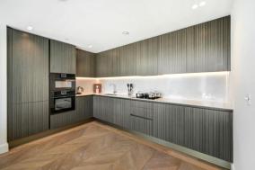 Four Bedroom Suburb Luxe