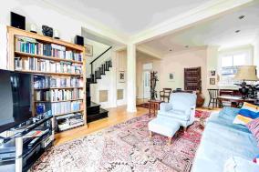 GuestReady - A charming home in Fulham Town