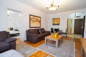 Classic Stay next to Victoriei Avenue