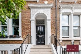 Moore Park Estate, Fulham - 3 Bedroom Townhouse