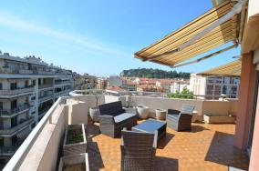 HELIANTHE - Superbe appartement avec terrasse vue mer et Chateau au Port de Nice