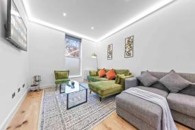 2BR flat for 6 in Central London LR2