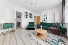 Green Hype - 10 mins to stadium - Sleeps 8