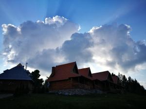 Foto sihtkohas Sekulić  asuva majutusasutuse Lodge Nagramak galeriist