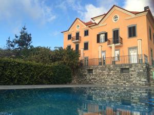 A piscina localizada em Quinta Paços do Lago ou nos arredores