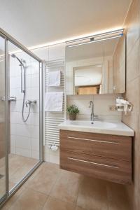 Kúpeľňa v ubytovaní Landhaus Zirmhof + 20 fotografií
