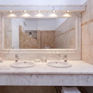 Ванная комната в Vallais Villa