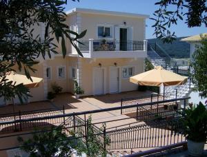Gallery image of Studios Nikolaou Bros in Parga