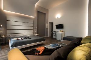 A television and/or entertainment centre at B&B In Centro Palermo