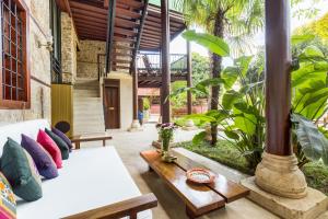 Afbeelding uit fotogalerij van Kaucuk Otel in Antalya +73 foto's