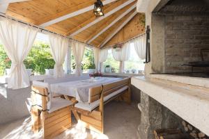 Posteľ alebo postele v izbe v ubytovaní Apartment Kosic n2 beautiful & cosy