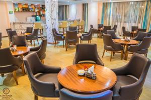 Posezení v ubytování Eastmark Hotel