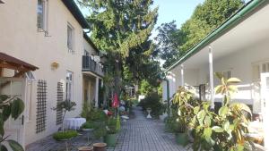 Budova, kde se bed and breakfast nachází