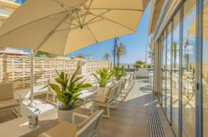 Balkon atau teras di Hotel RH Riviera - Adults Only