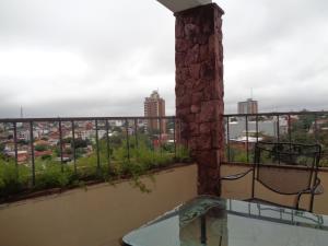Balkoni atau teres di Premier Hill Suites Hotel