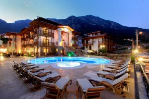 Gallery image of Mervehan Residence in Akyaka