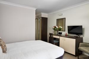 TV a/nebo společenská místnost v ubytování 175 Hotel Westmead