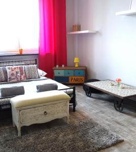 Posteľ alebo postele v izbe v ubytovaní ClickTheFlat Savior Square Central Apart Rooms