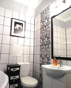 Kúpeľňa v ubytovaní ClickTheFlat Savior Square Central Apart Rooms