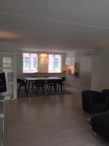 Gallery image of City Lux apartment with 2 full bathrooms 2tv in Copenhagen