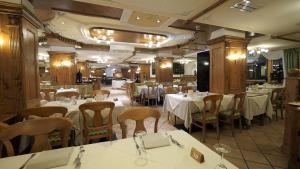 Restaurace v ubytování Hotel Intermonti