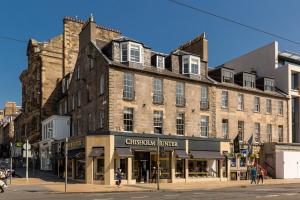 Gallery image of Destiny Scotland - Chisholm Hunter Suites in Edinburgh