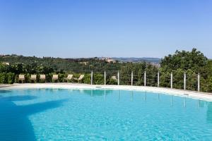 Bazén v ubytování Abbazia Collemedio Resort & Spa nebo v jeho okolí