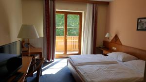 Katil atau katil-katil dalam bilik di Hotel Geier